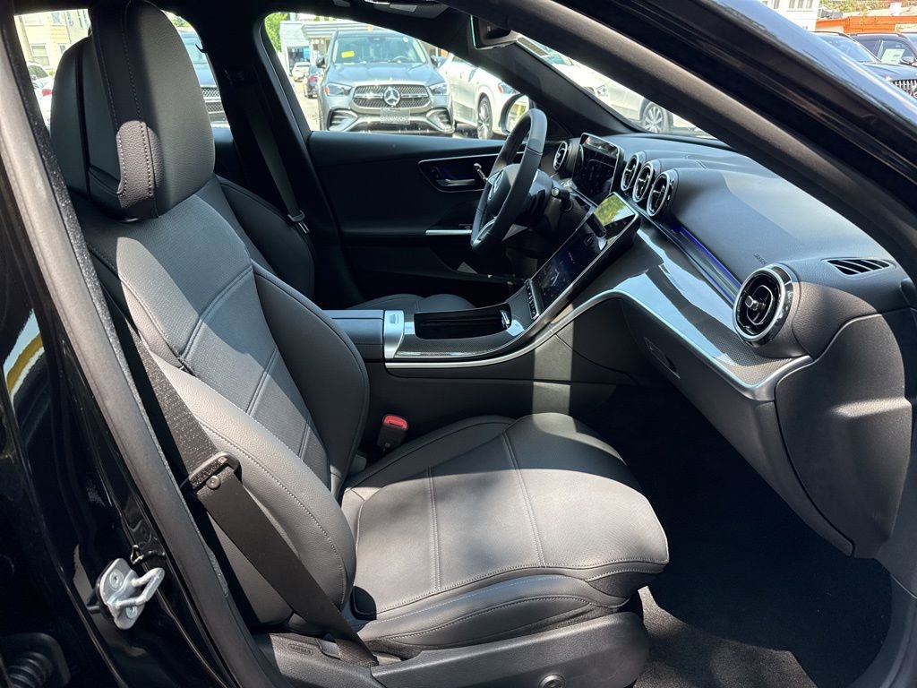 New 2025 Mercedes-Benz C 300 4MATIC Sedan image 14