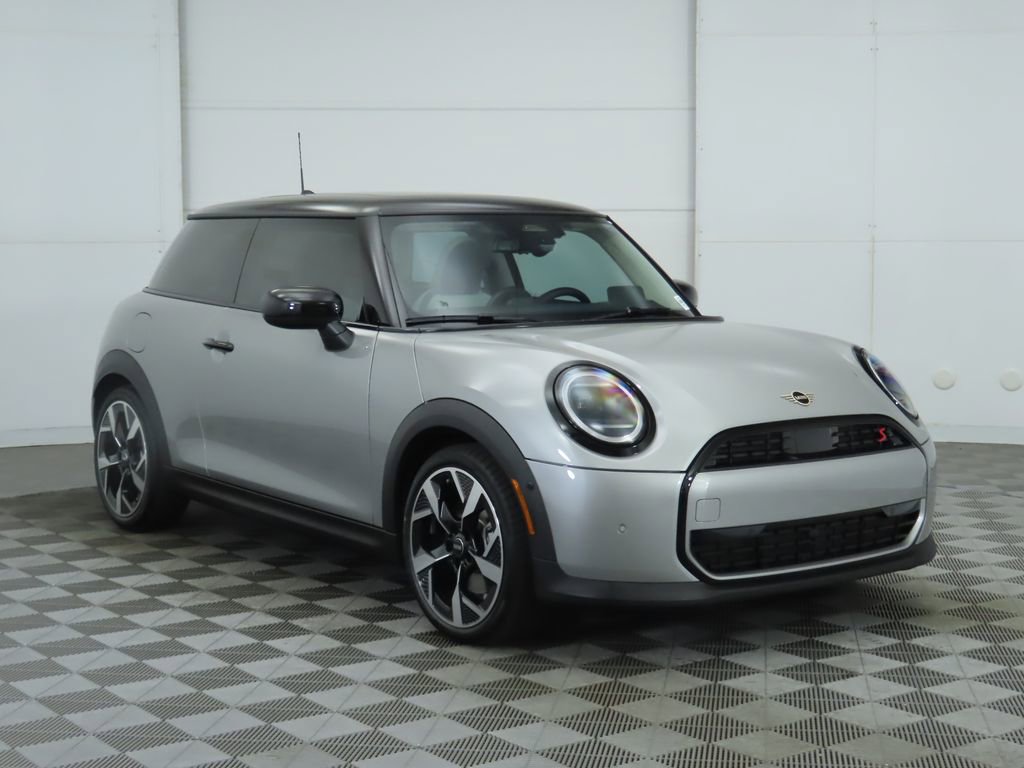 Used 2025 MINI Cooper S image 4