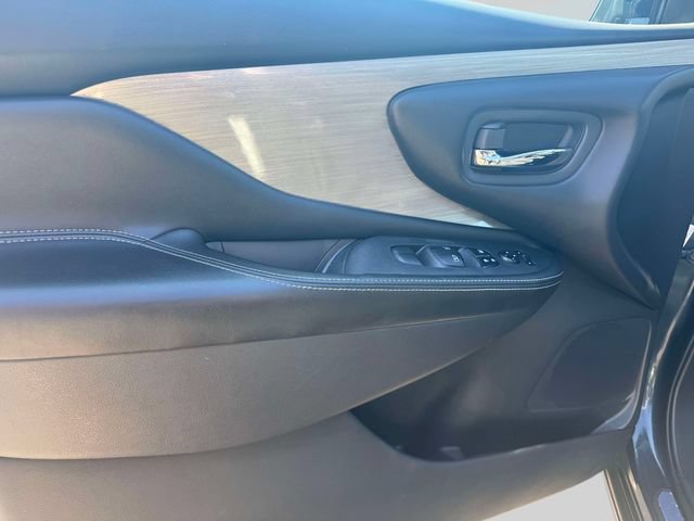 Used 2018 Nissan Murano S AWD/4WD image 21
