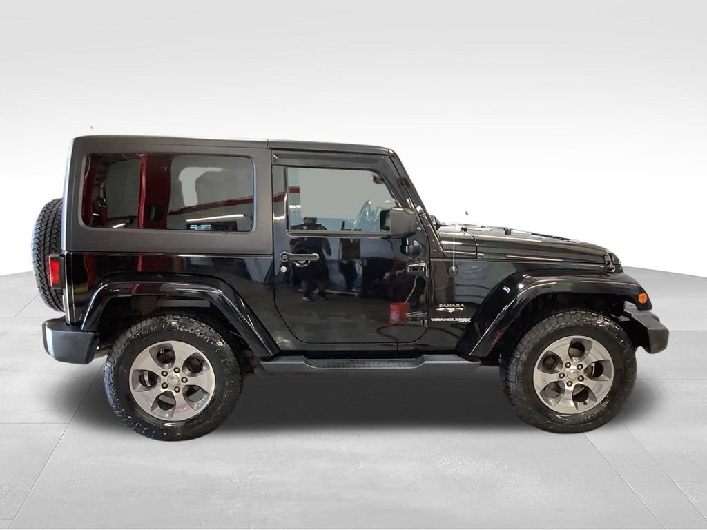 Certified 2018 Jeep Wrangler Sahara w/ Connectivity Group AWD/4WD image 5