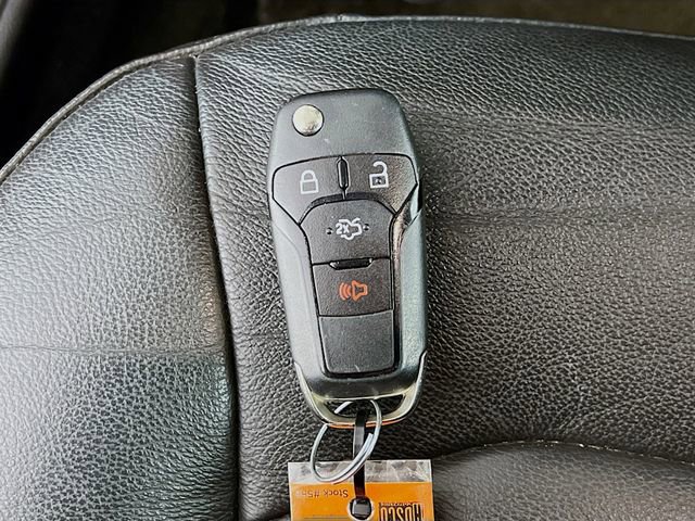 Used 2014 Ford Fusion SE w/ Equipment Group 202A image 28