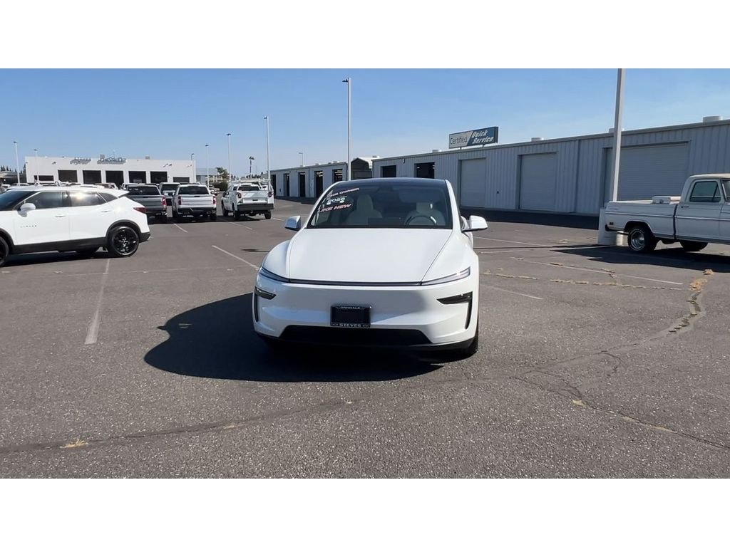 Used 2026 Tesla Model Y Long Range AWD/4WD image 4