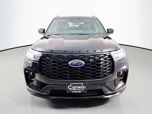 New 2026 Ford Explorer ST-Line image 2