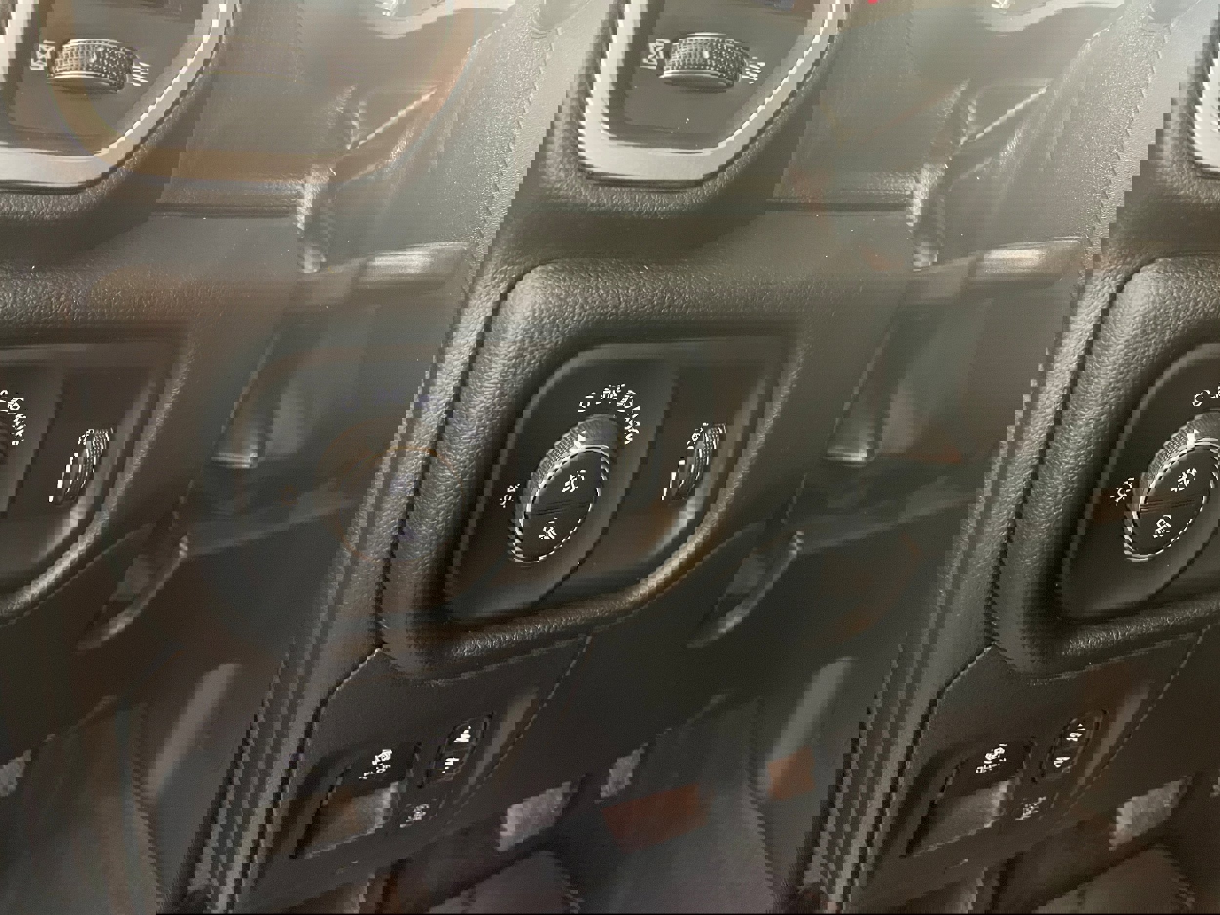 Used 2025 RAM 1500 Big Horn image 14