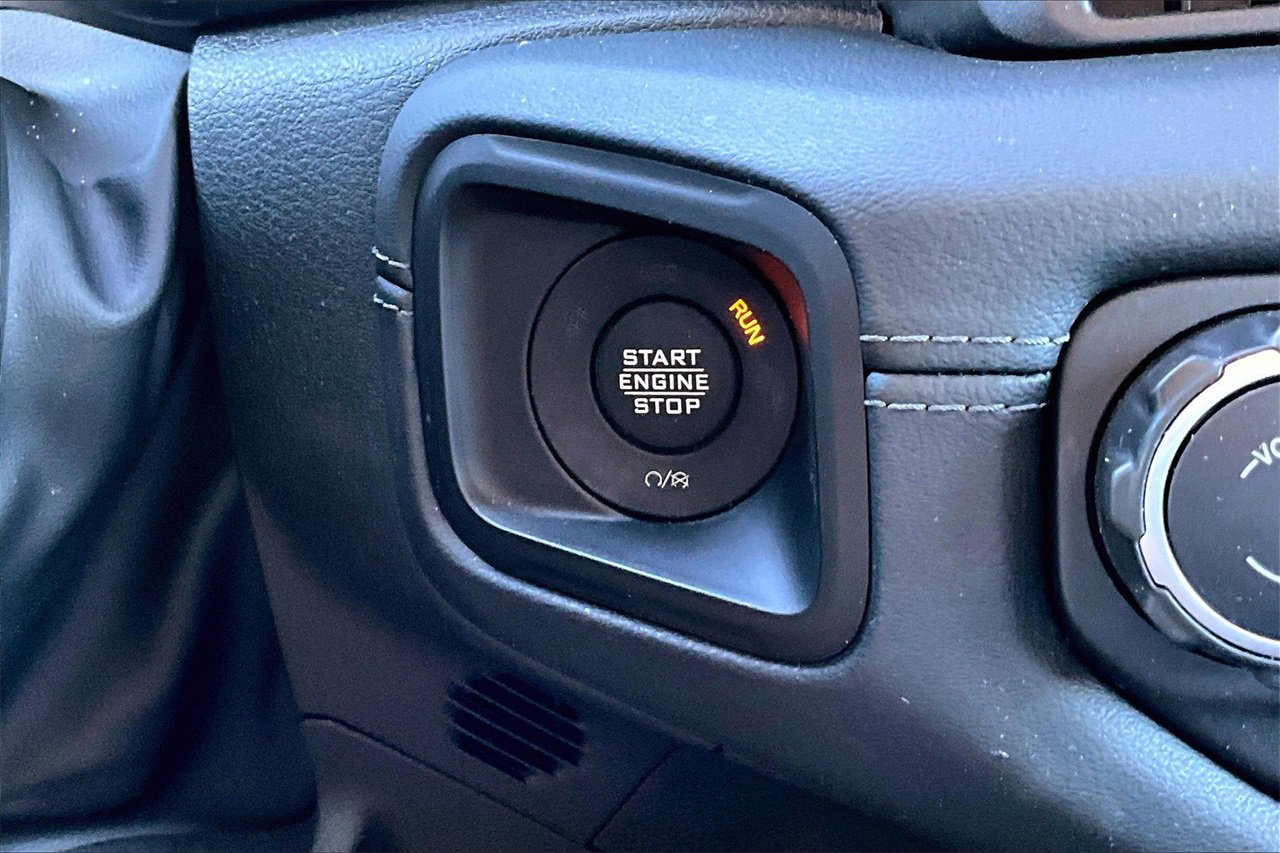 Used 2024 Jeep Wrangler Unlimited Rubicon image 25