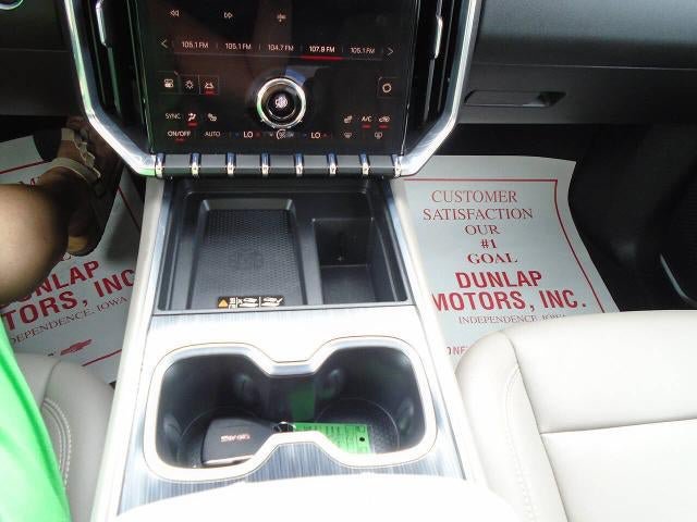 Certified 2026 GMC Acadia Elevation w/ Elevation Premium Package AWD/4WD image 16