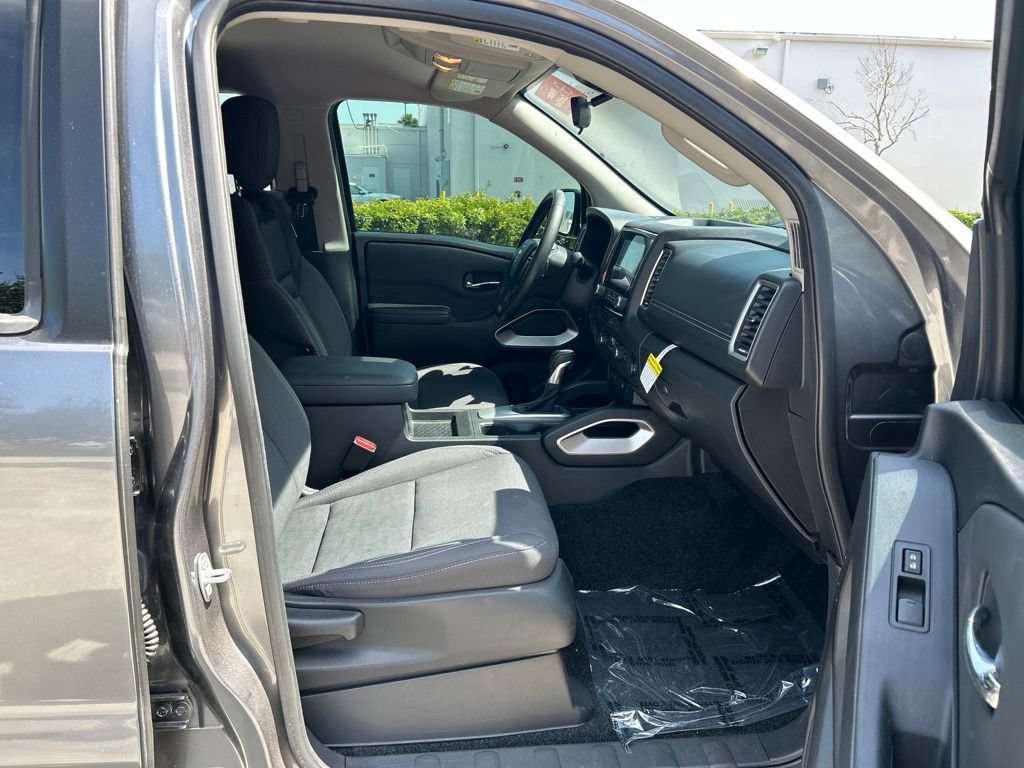 Certified 2024 Nissan Frontier SV w/ SV Convenience Package RWD image 41