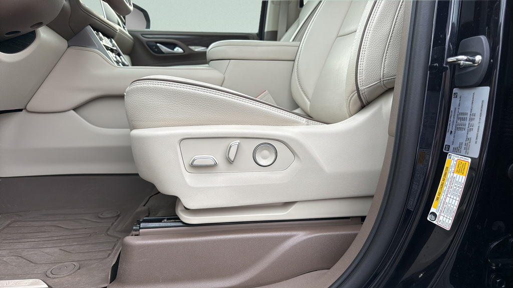 Used 2023 GMC Yukon Denali AWD/4WD image 21