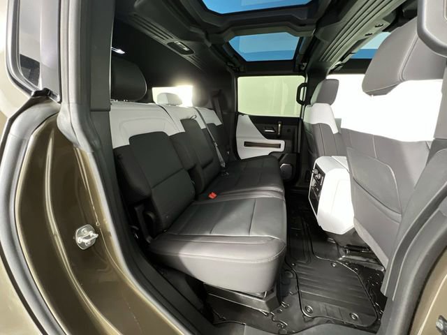Used 2024 GMC Hummer EV 2X w/ Extreme Off-Road Package image 28