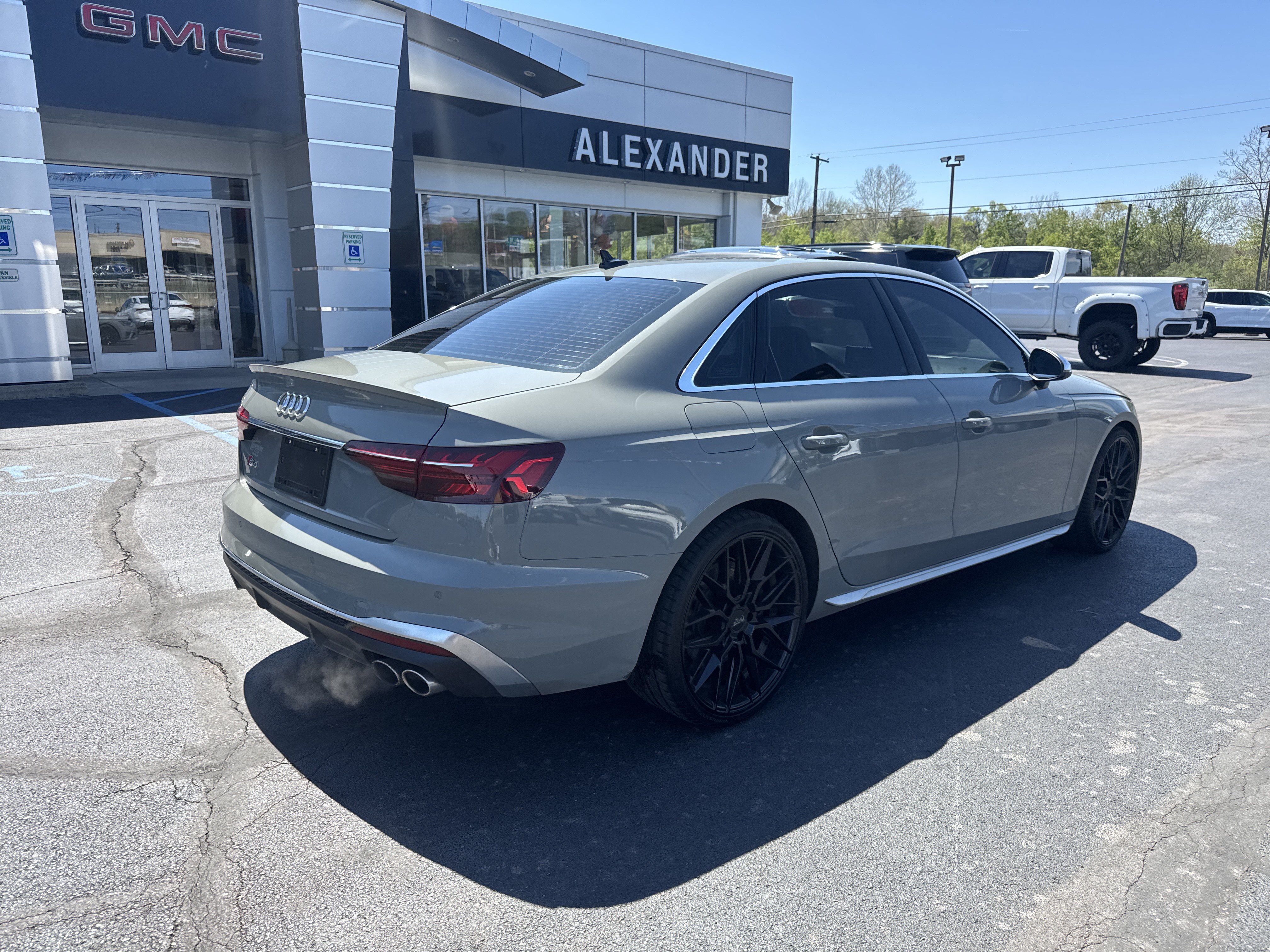 Used 2021 Audi S4 Premium w/ Convenience Package AWD/4WD image 3