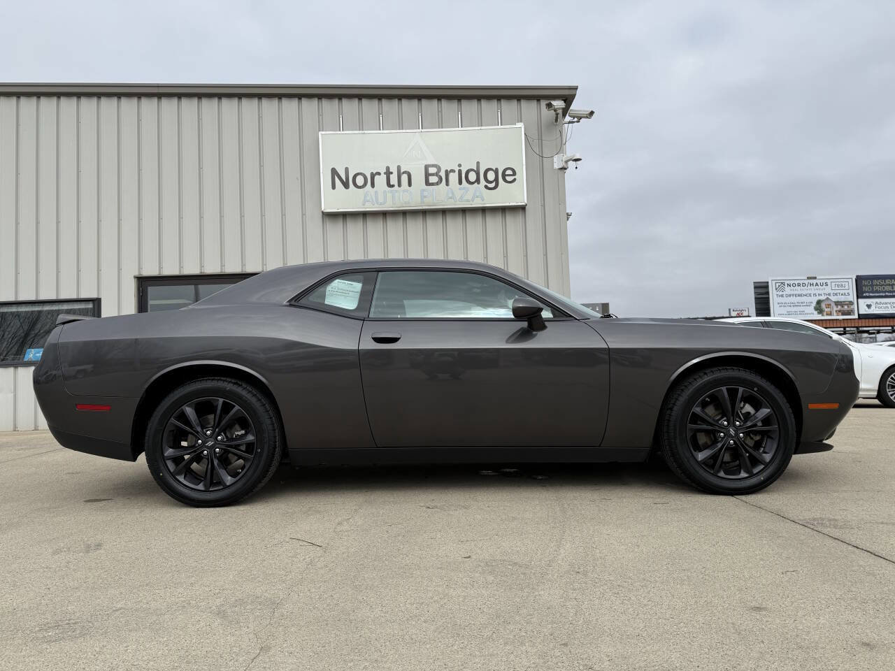 Used 2023 Dodge Challenger SXT w/ Blacktop Package image 25