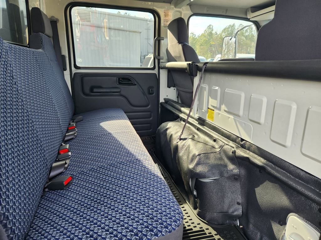 New 2025 Chevrolet Low Cab Forward image 9