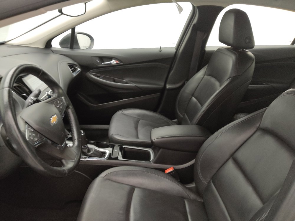 Used 2017 Chevrolet Cruze Premier FWD image 17