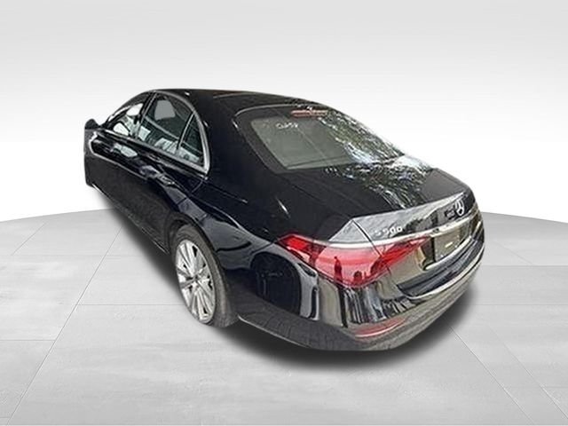 Used 2025 Mercedes-Benz S 500 4MATIC image 4