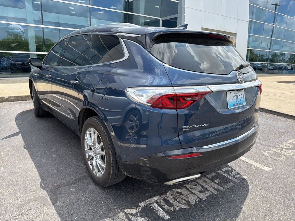 Used 2023 Buick Enclave Premium AWD/4WD image 4