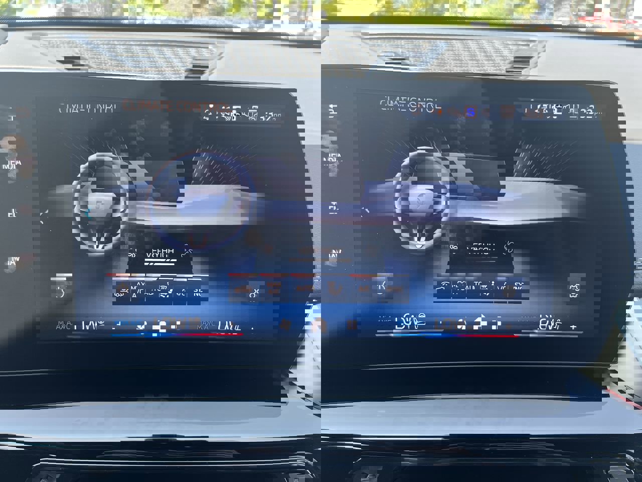 Certified 2025 BMW X1 xDrive28i w/ Technology Package image 26