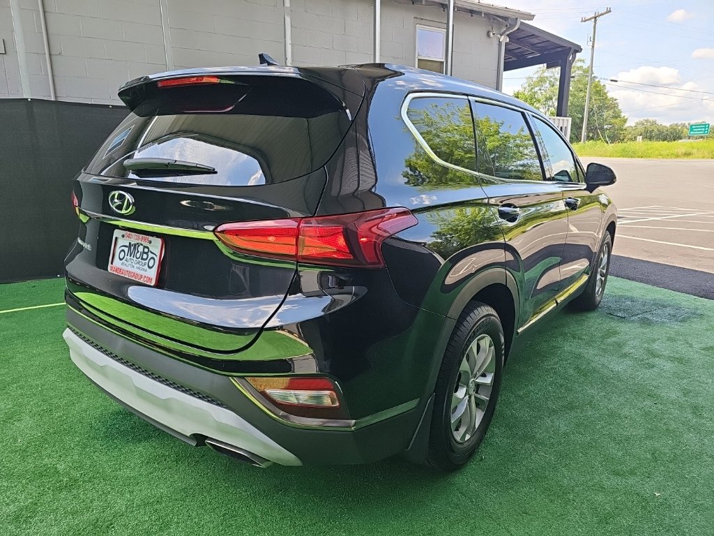 Used 2019 Hyundai Santa Fe SEL FWD image 4