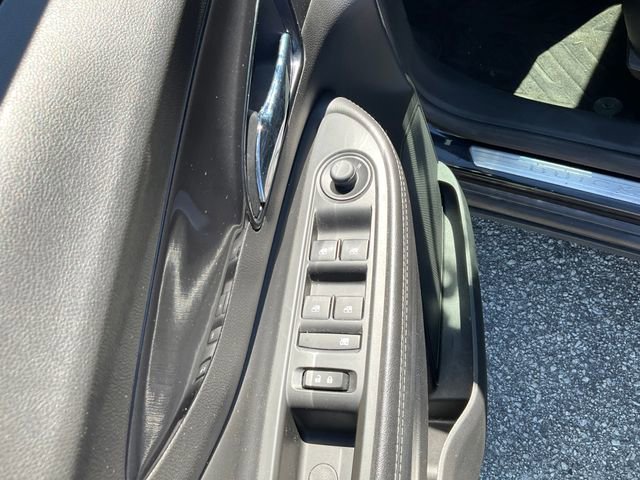 Used 2021 Buick Encore Preferred image 8