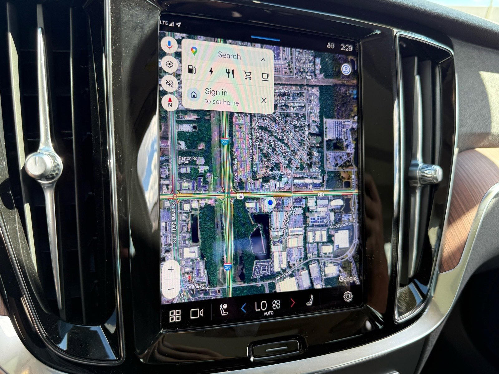 Used 2024 Volvo S60 T8 Plus w/ Climate Package image 35