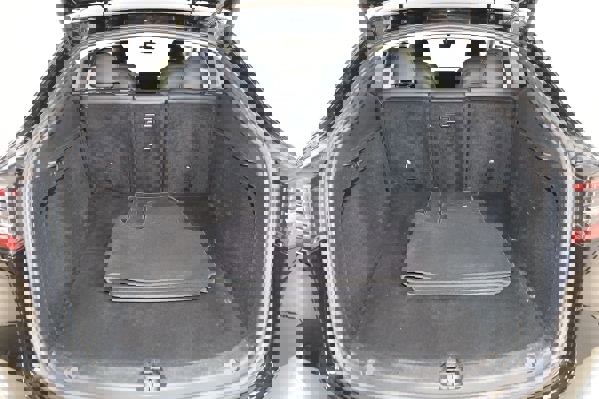 Used 2023 Tesla Model Y Long Range image 47