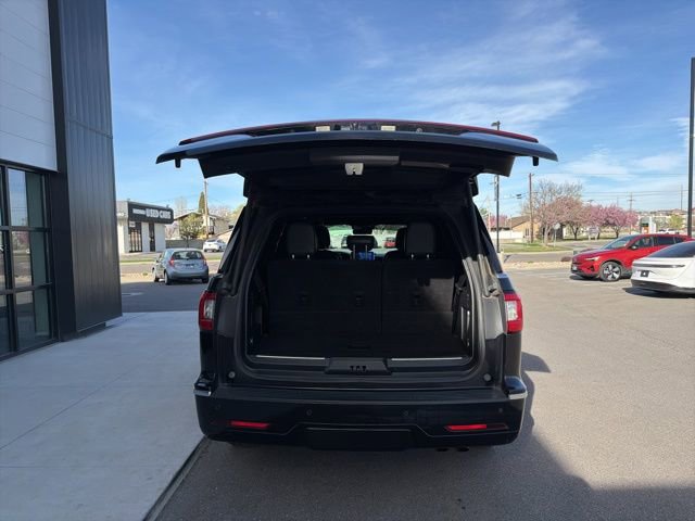Used 2019 Lincoln Navigator Select image 8