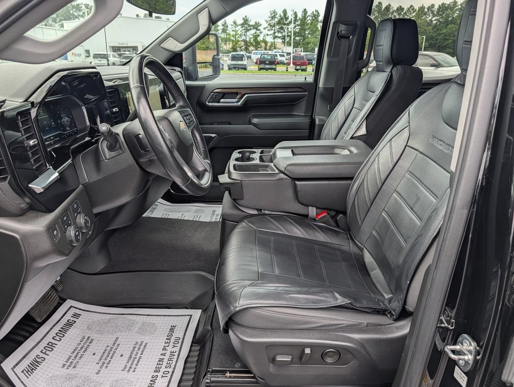 Used 2023 Chevrolet Silverado 1500 LT w/ Protection Package AWD/4WD image 19