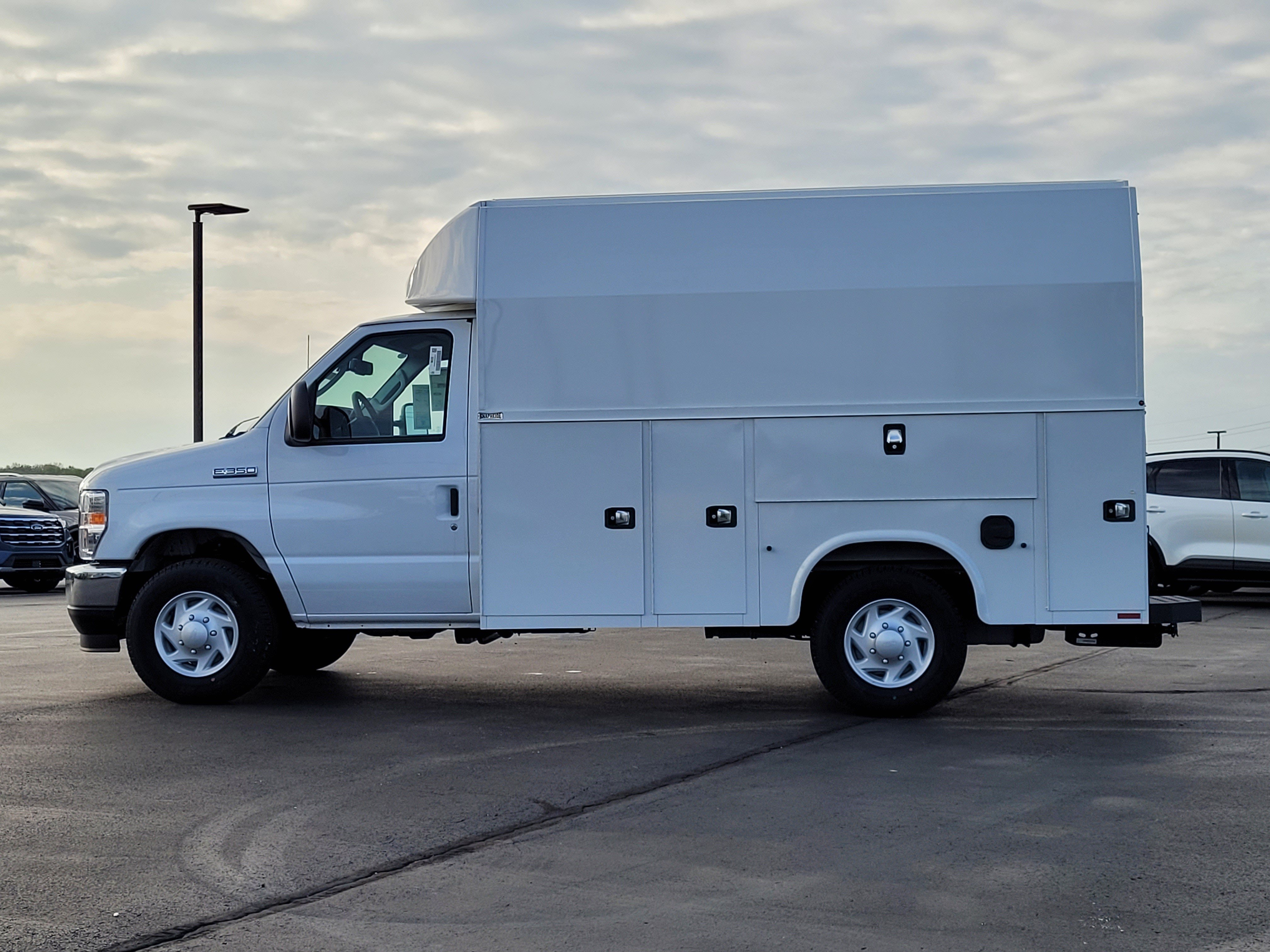 New 2026 Ford E-350 and Econoline 350 Super Duty w/ Power Equipment Group RWD image 4