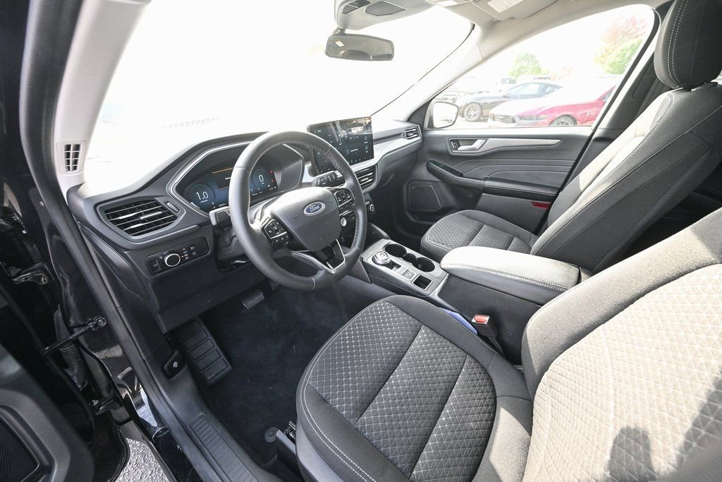 Used 2023 Ford Escape Active w/ Tech Pack #2 image 18