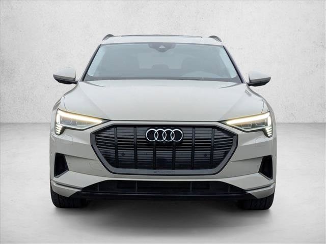 Used 2021 Audi e-tron Premium w/ Convenience Plus Package image 2