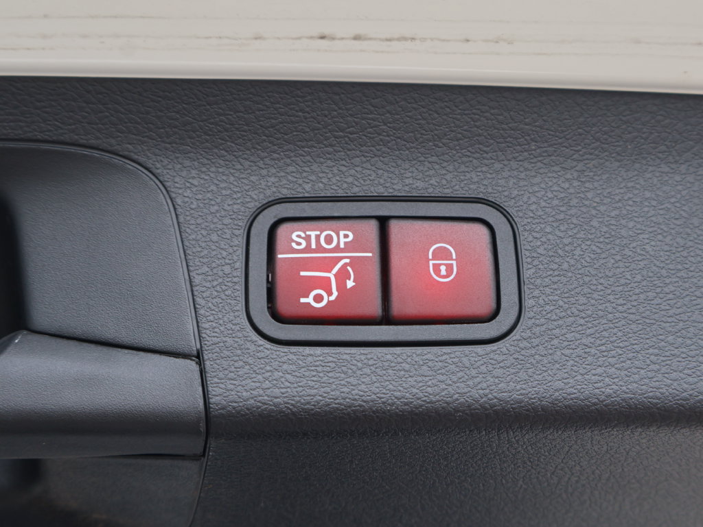 Certified 2024 Mercedes-Benz GLS 450 4MATIC image 12