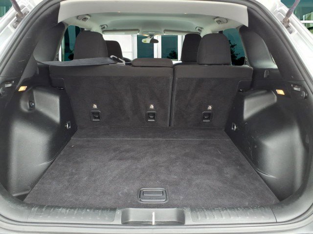 Used 2019 Jeep Cherokee Latitude w/ Popular Appearance Group AWD/4WD image 9
