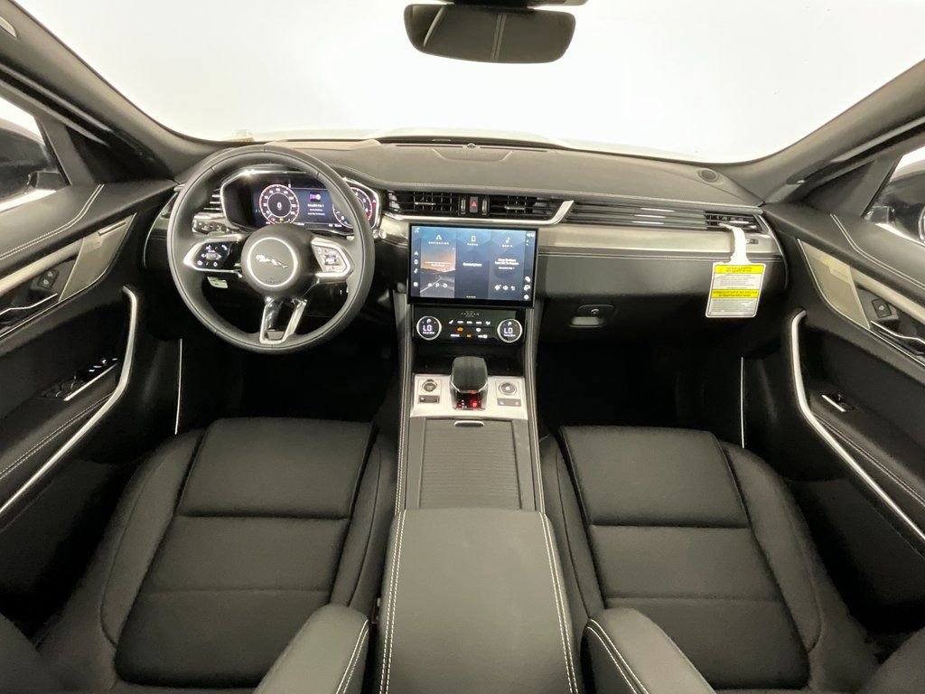 New 2026 Jaguar F-PACE R-Dynamic S AWD/4WD image 4
