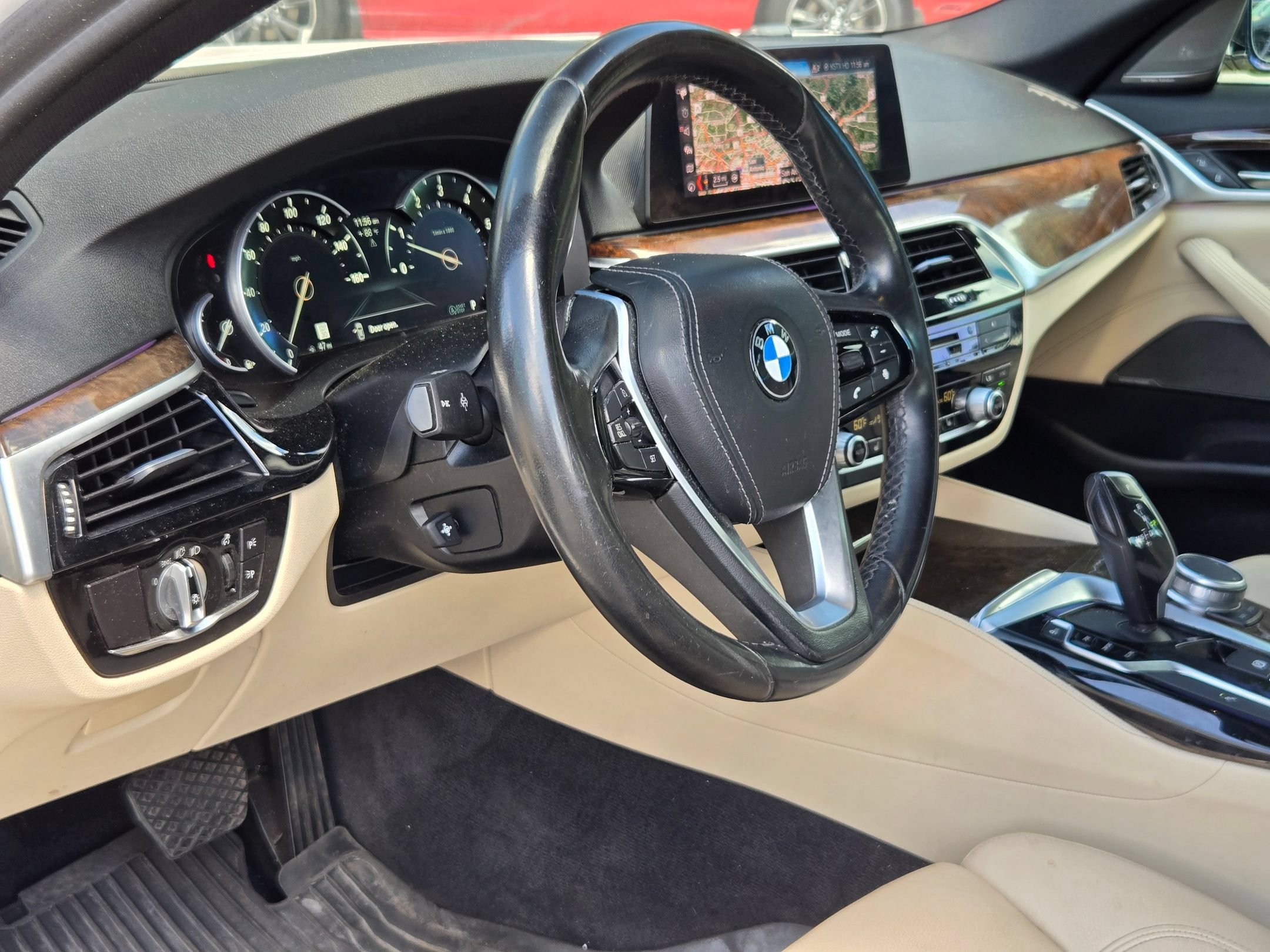 Used 2019 BMW 540i w/ Convenience Package RWD image 12