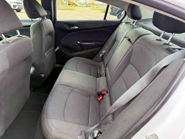Used 2017 Chevrolet Cruze LT w/ Convenience Package FWD image 13