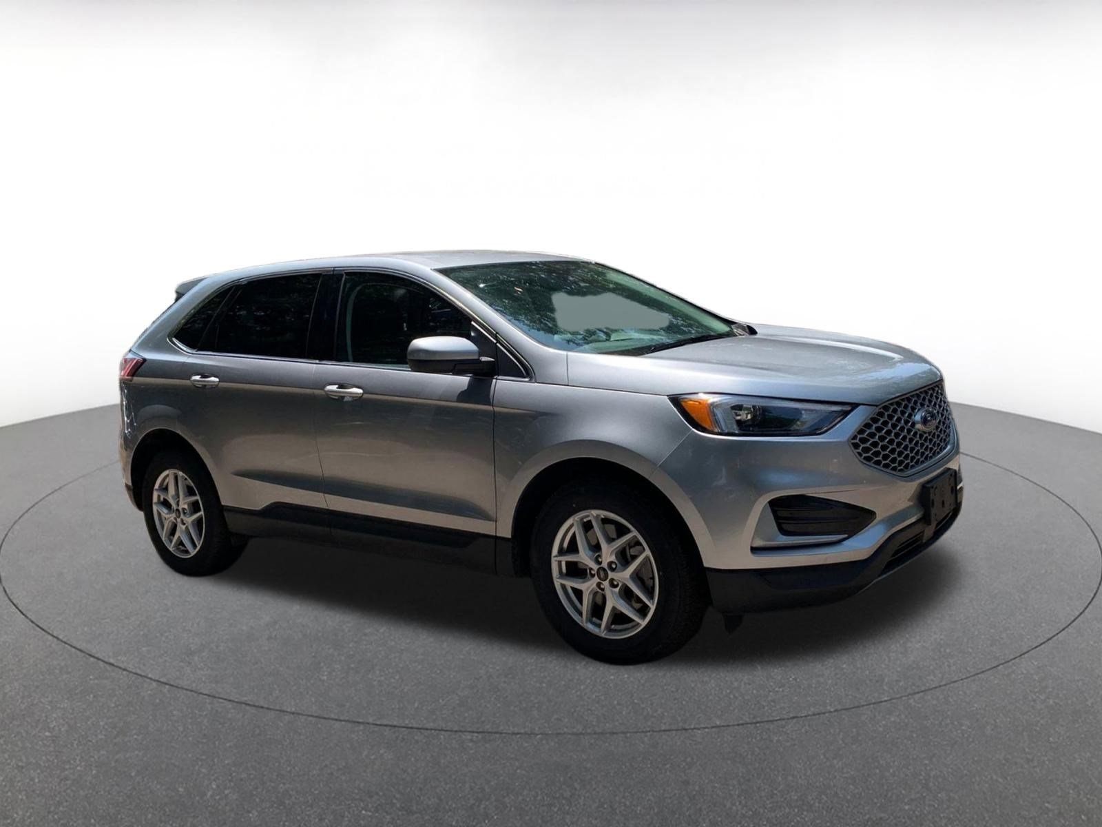 Used 2023 Ford Edge SEL