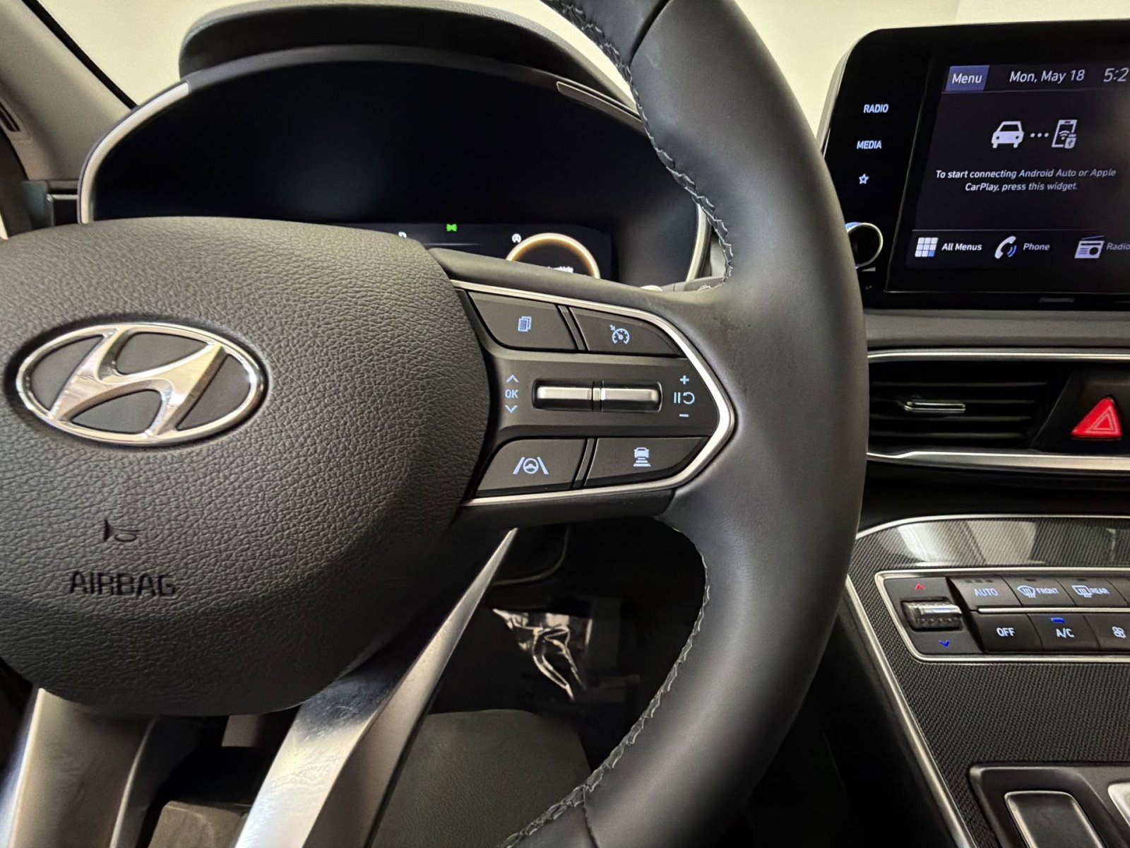 Used 2021 Hyundai Santa Fe SEL w/ Convenience Package AWD/4WD image 34