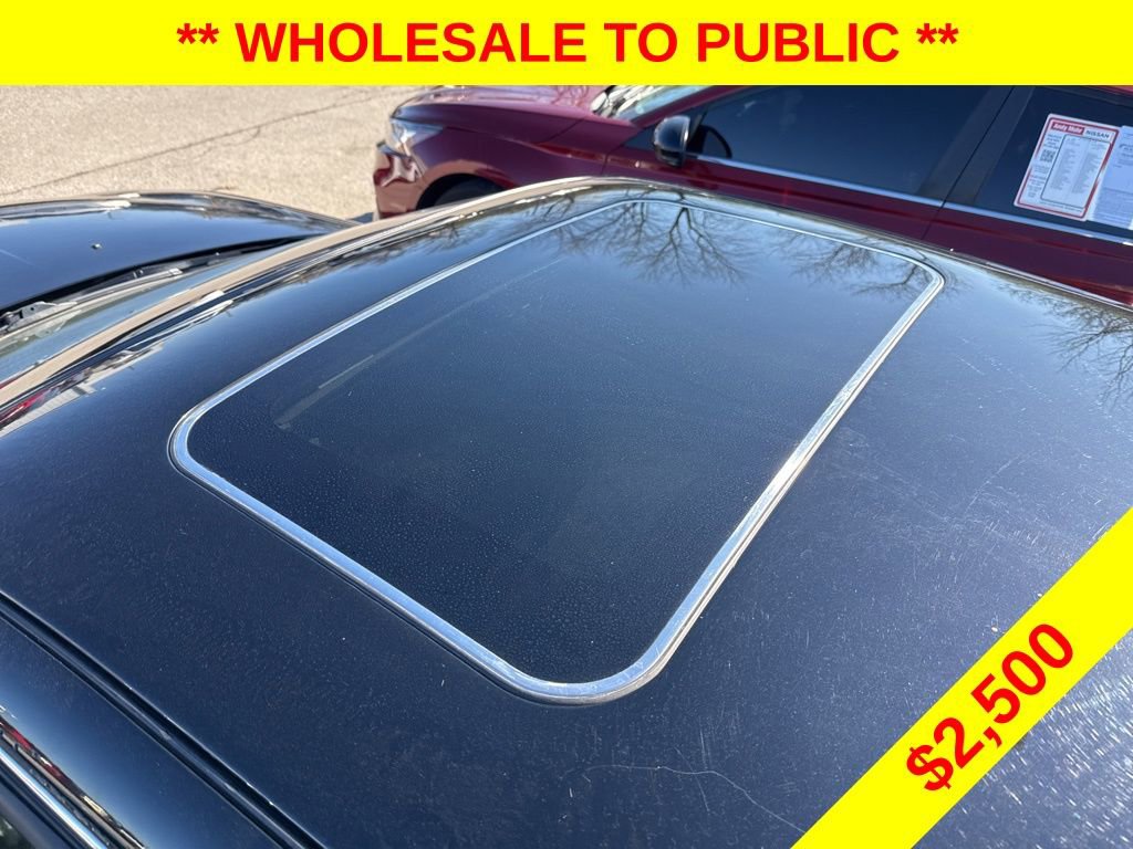 Used 2002 Lincoln Continental image 7