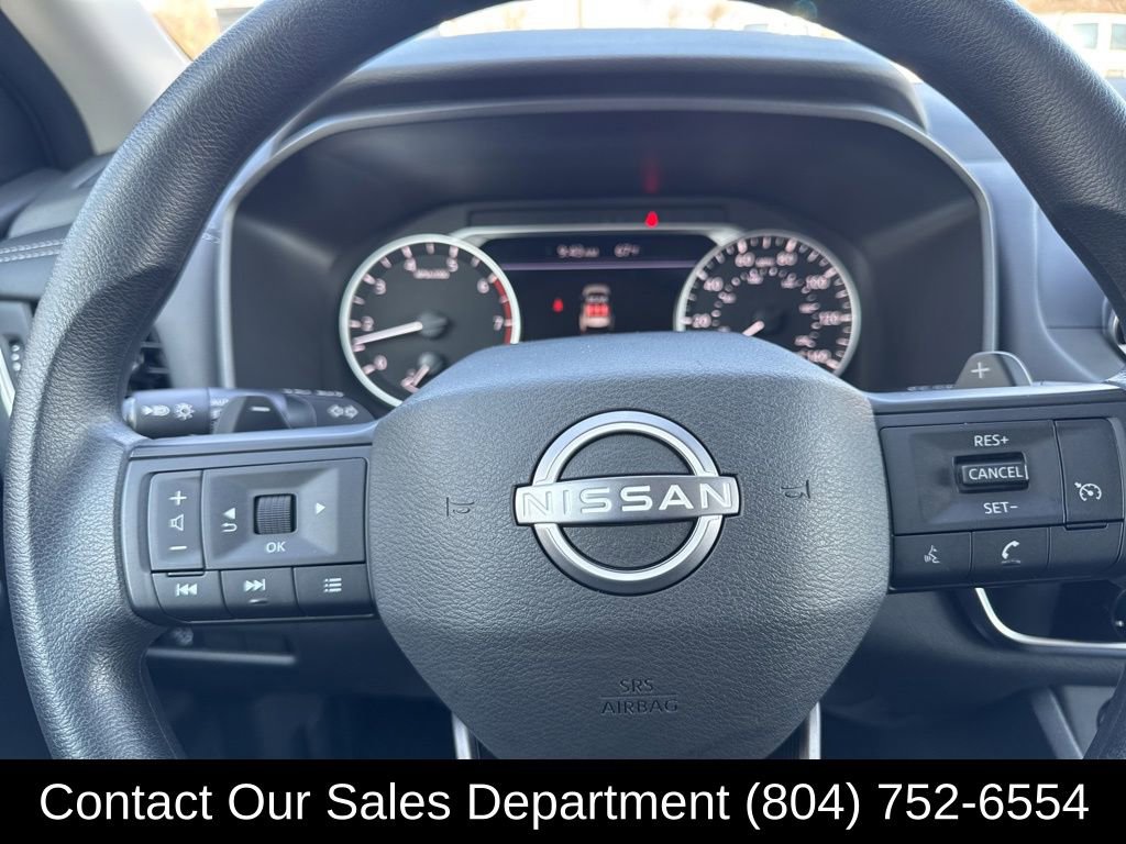 Used 2025 Nissan Rogue S image 20