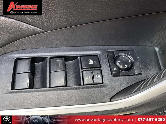Used 2023 Toyota RAV4 LE AWD/4WD image 22