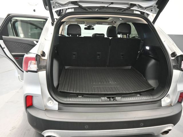 Used 2020 Ford Escape Titanium w/ Titanium Premium Package 2.0 image 8