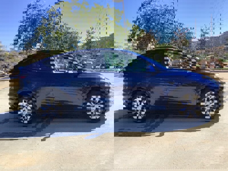 Used 2020 Tesla Model Y Long Range image 5