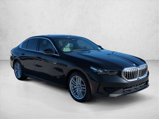 Certified 2024 BMW 530i w/ Premium Package RWD image 3