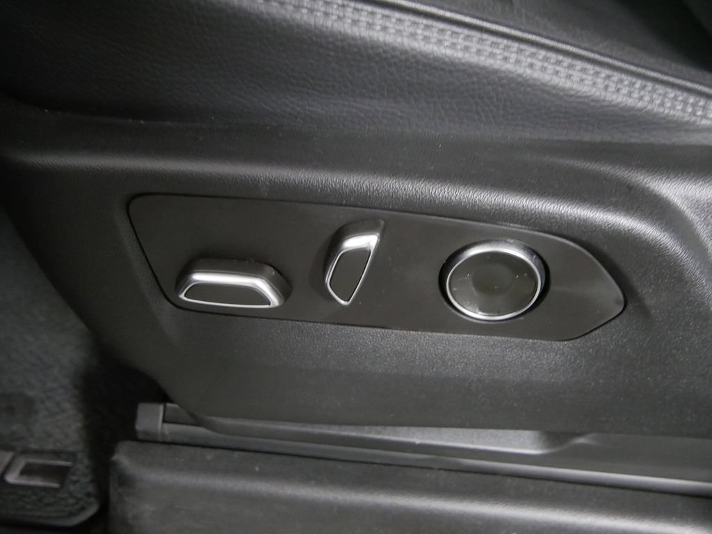 Used 2024 GMC Yukon Denali AWD/4WD image 20