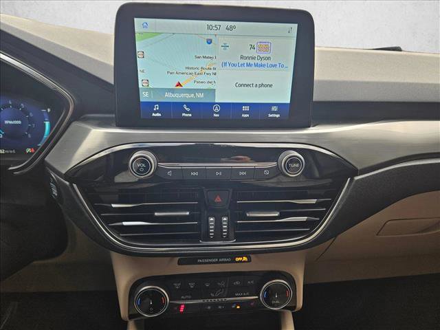 Used 2022 Ford Escape Titanium w/ Class II Trailer Tow Package image 15