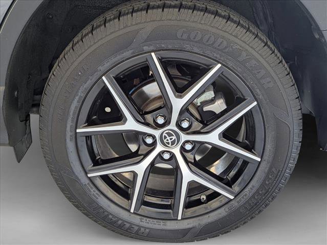 Used 2017 Toyota RAV4 SE image 23