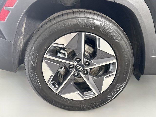 Used 2026 Hyundai Tucson SEL Plus FWD image 32