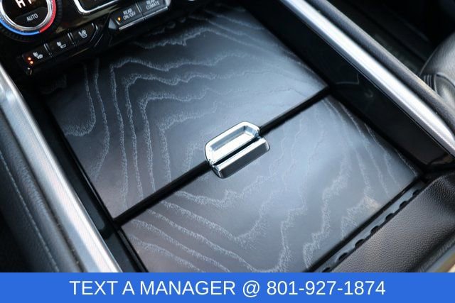 Used 2024 GMC Yukon XL Denali image 31