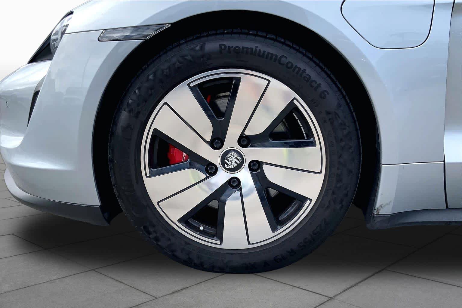 Used 2021 Porsche Taycan 4S w/ Premium Package AWD/4WD image 10