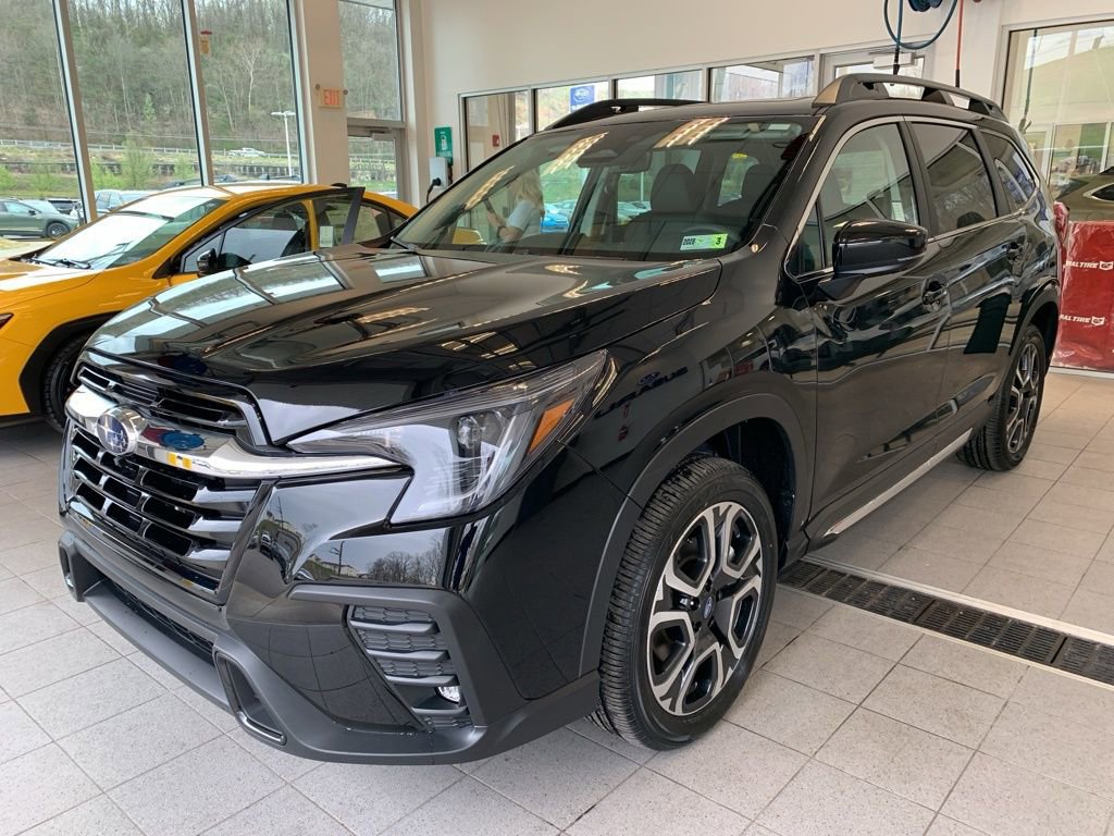 New 2026 Subaru Ascent Limited image 2