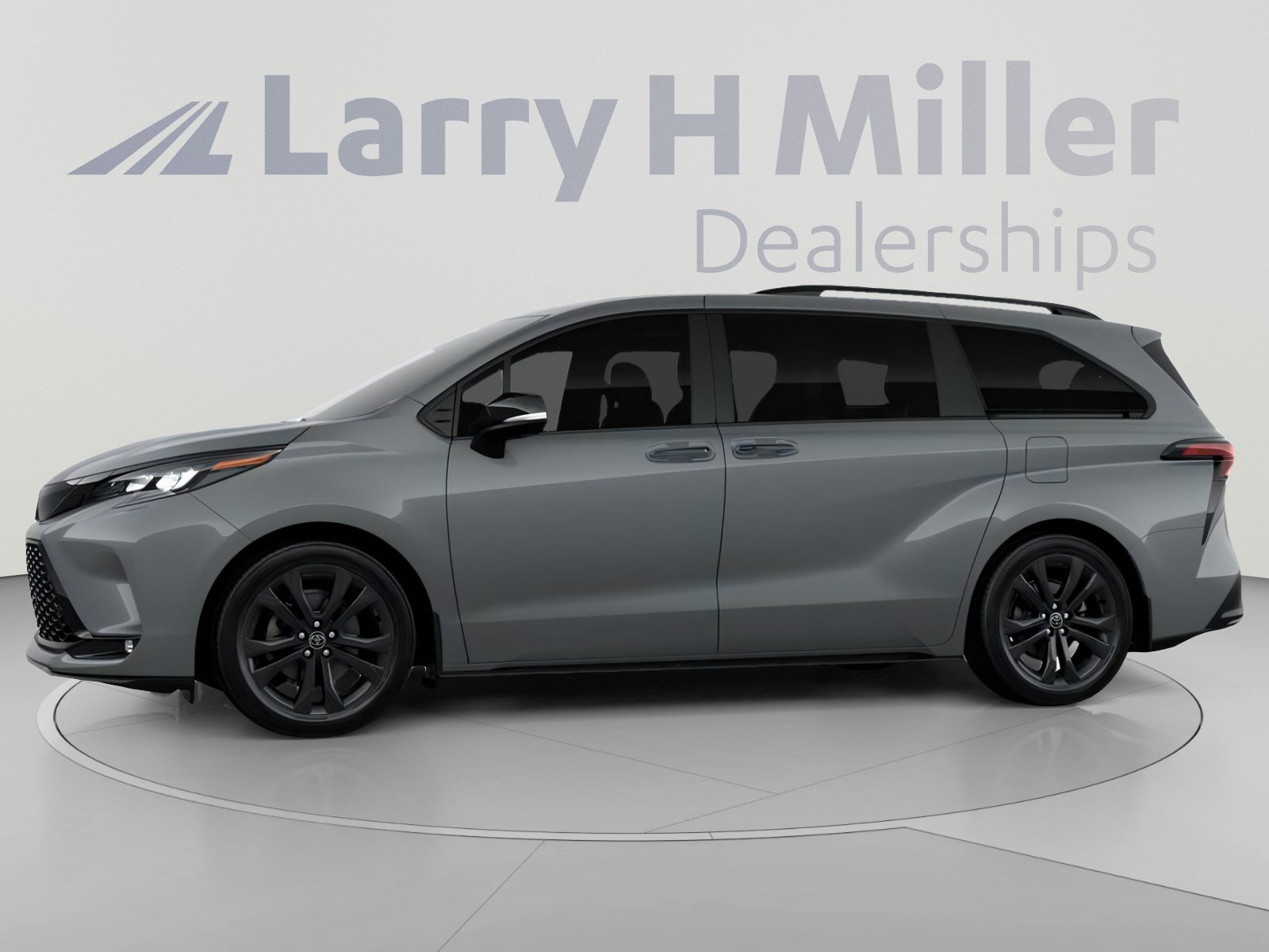 New 2026 Toyota Sienna XSE FWD image 3